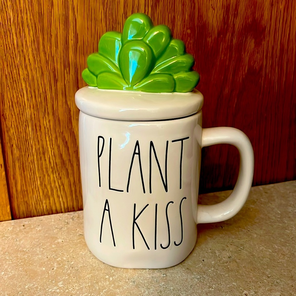 Rae Dunn Mug “PLANT A KISS”
